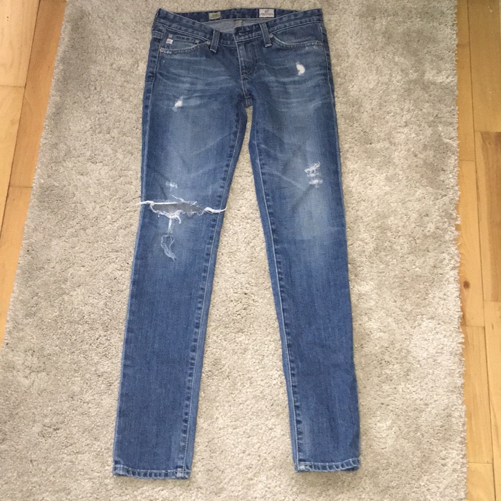 AG 25R ripped jeans